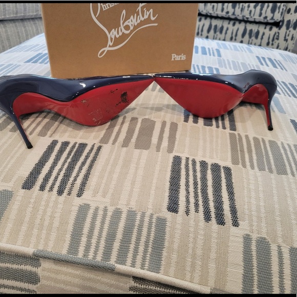 Christian Louboutin 554 Pantent leather 100m pump. - Picture 4 of 7